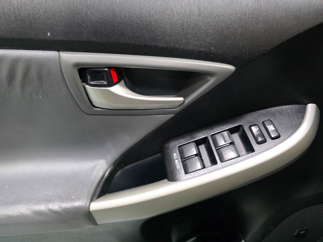 Used 2012 Toyota Prius Four FWD image 18