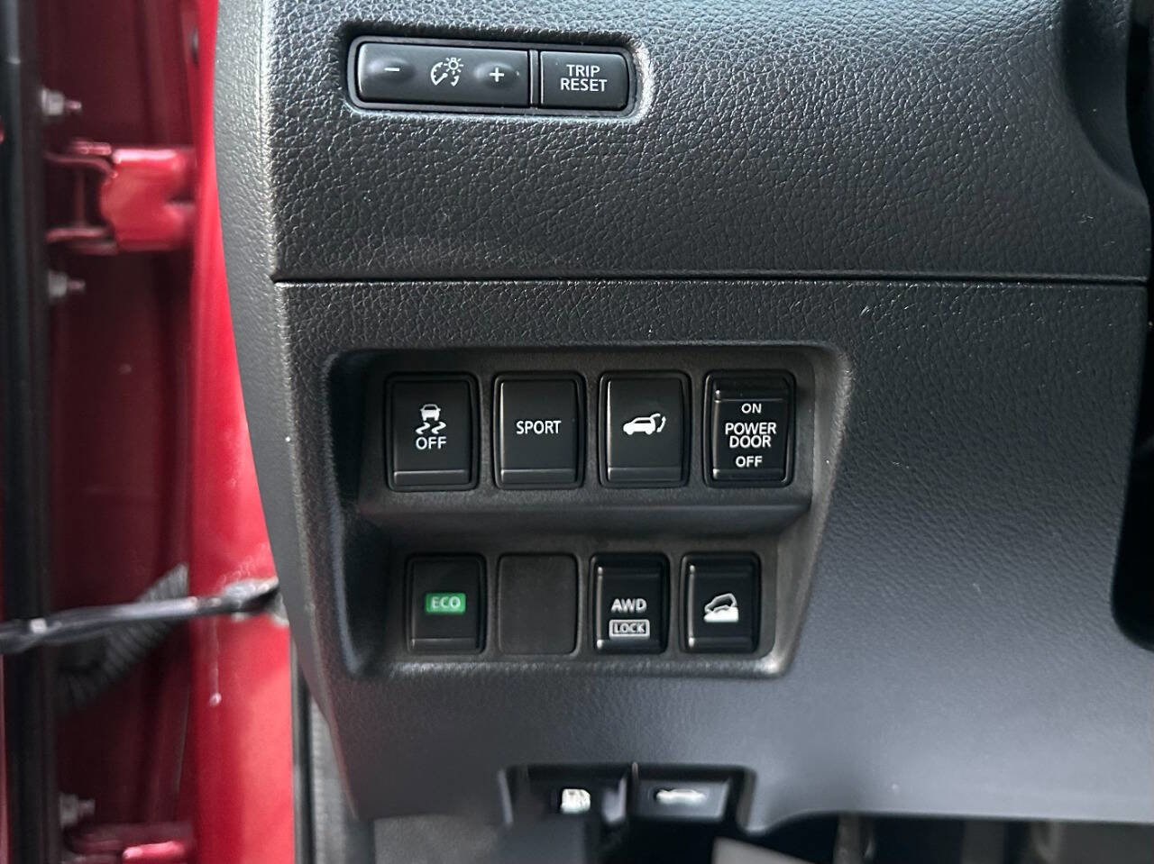 Used 2016 Nissan Rogue SL image 27