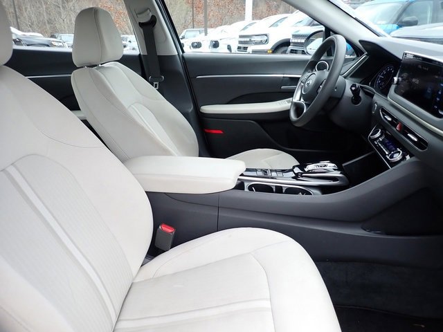 Used 2023 Hyundai Sonata SEL w/ Cargo Package image 10