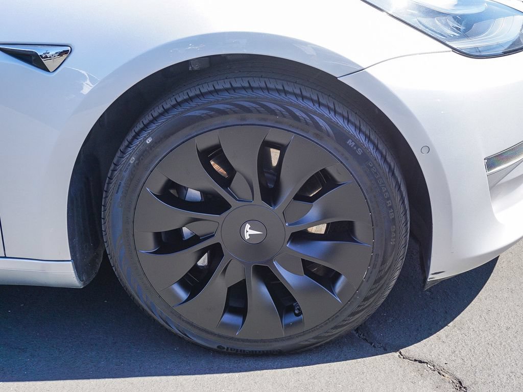 Used 2018 Tesla Model 3 Long Range RWD image 9