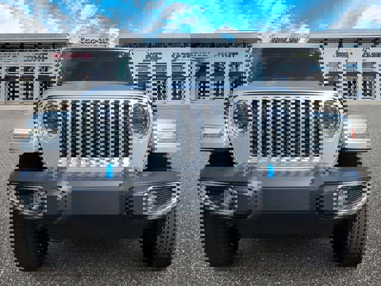 Used 2023 Jeep Wrangler Sahara image 3