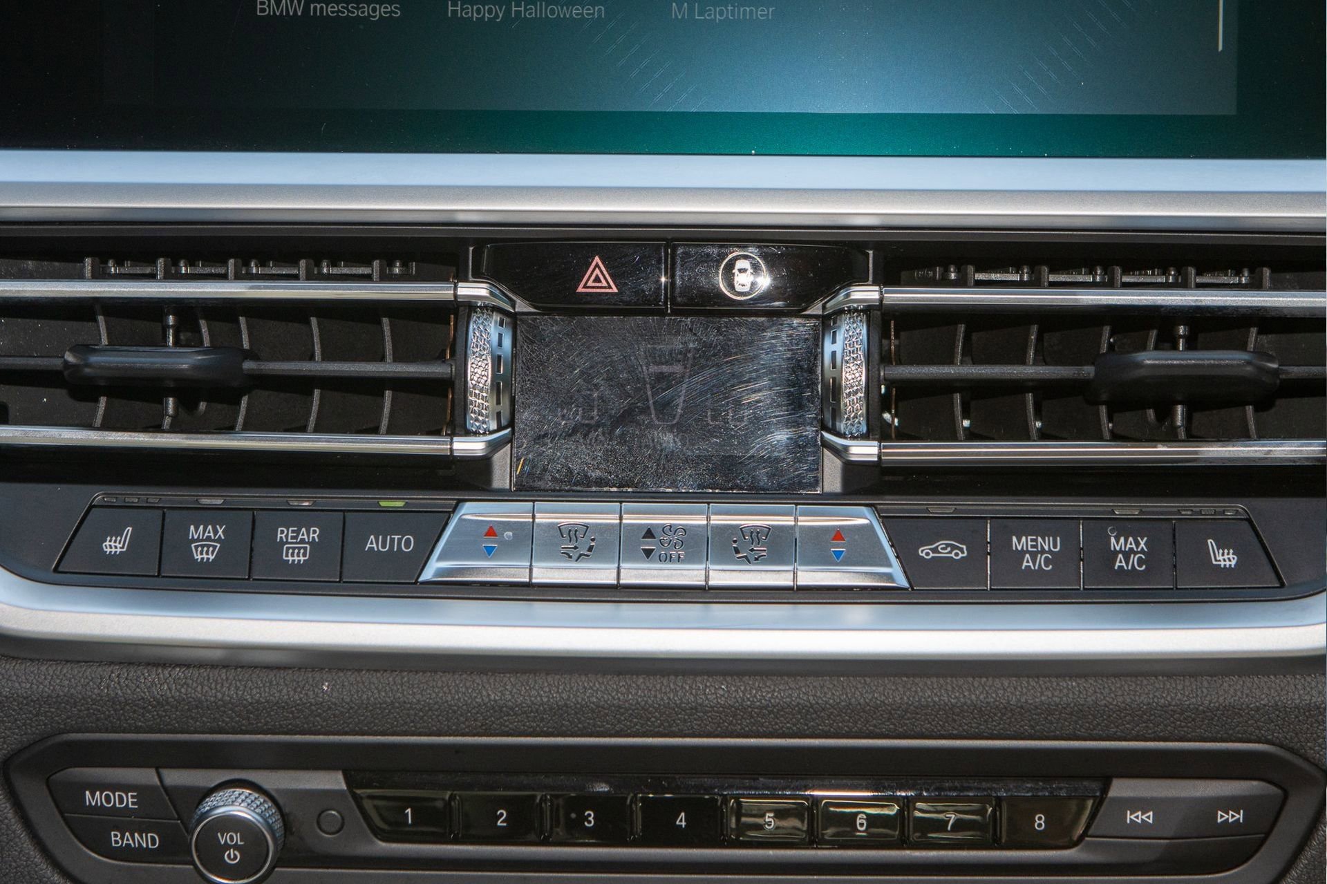 Used 2019 BMW 330i xDrive Sedan w/ Driving Assistance Package image 23