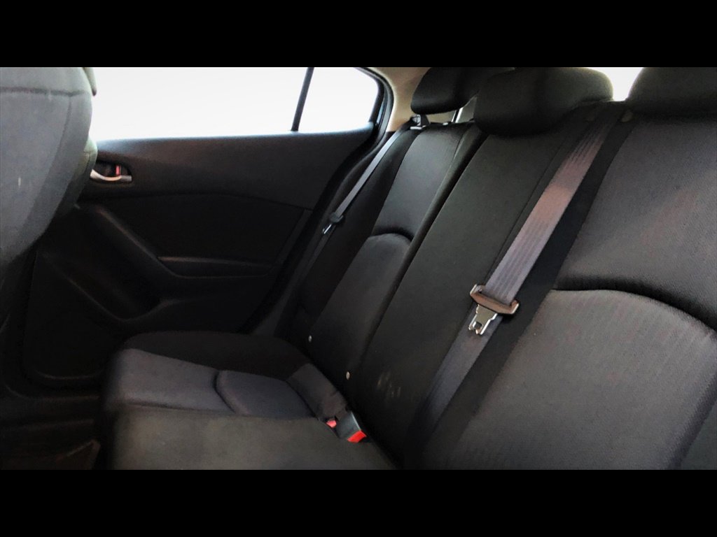 Used 2015 MAZDA MAZDA3 i Sport image 11