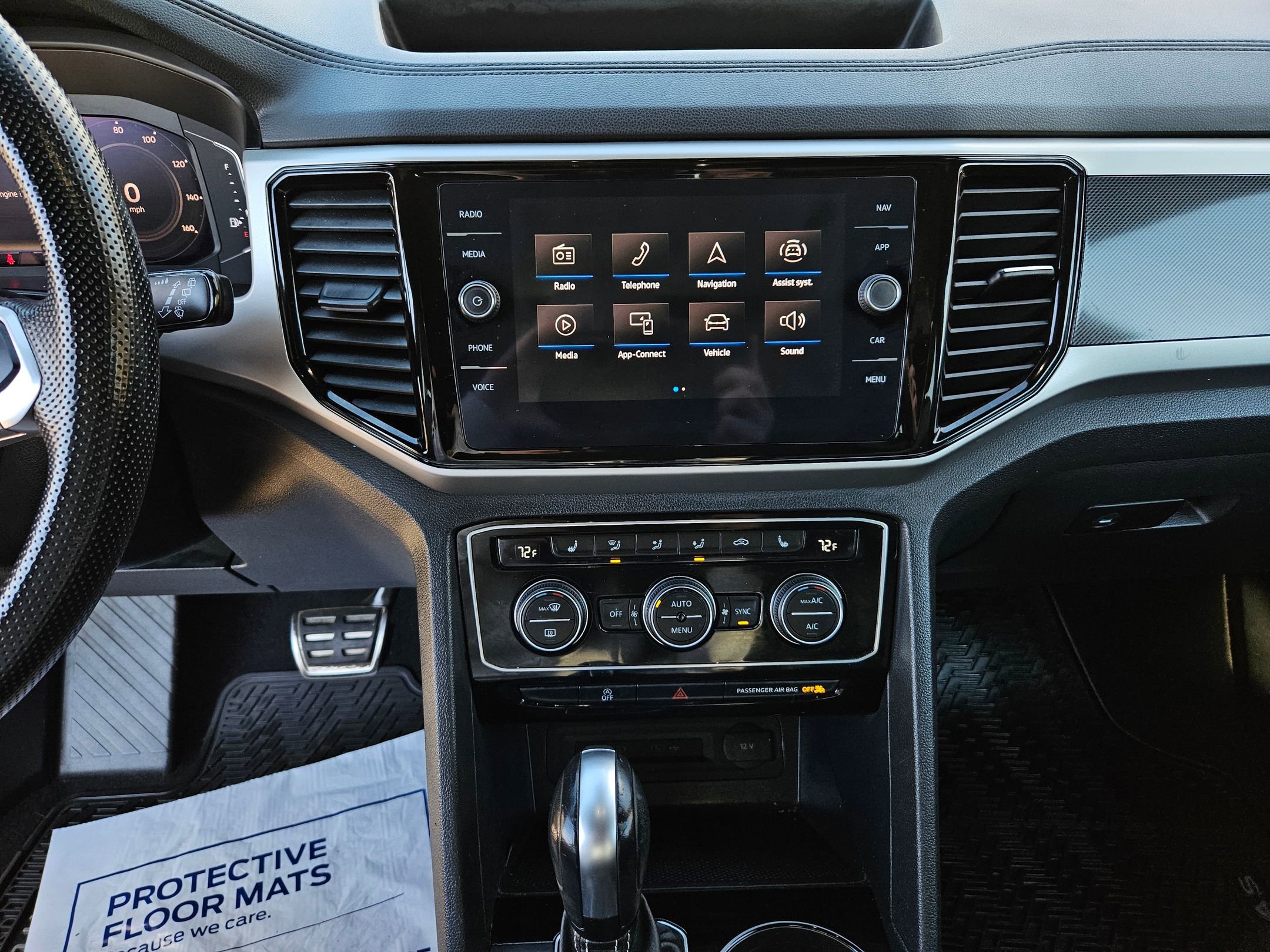 Used 2023 Volkswagen Atlas Cross Sport SEL image 14