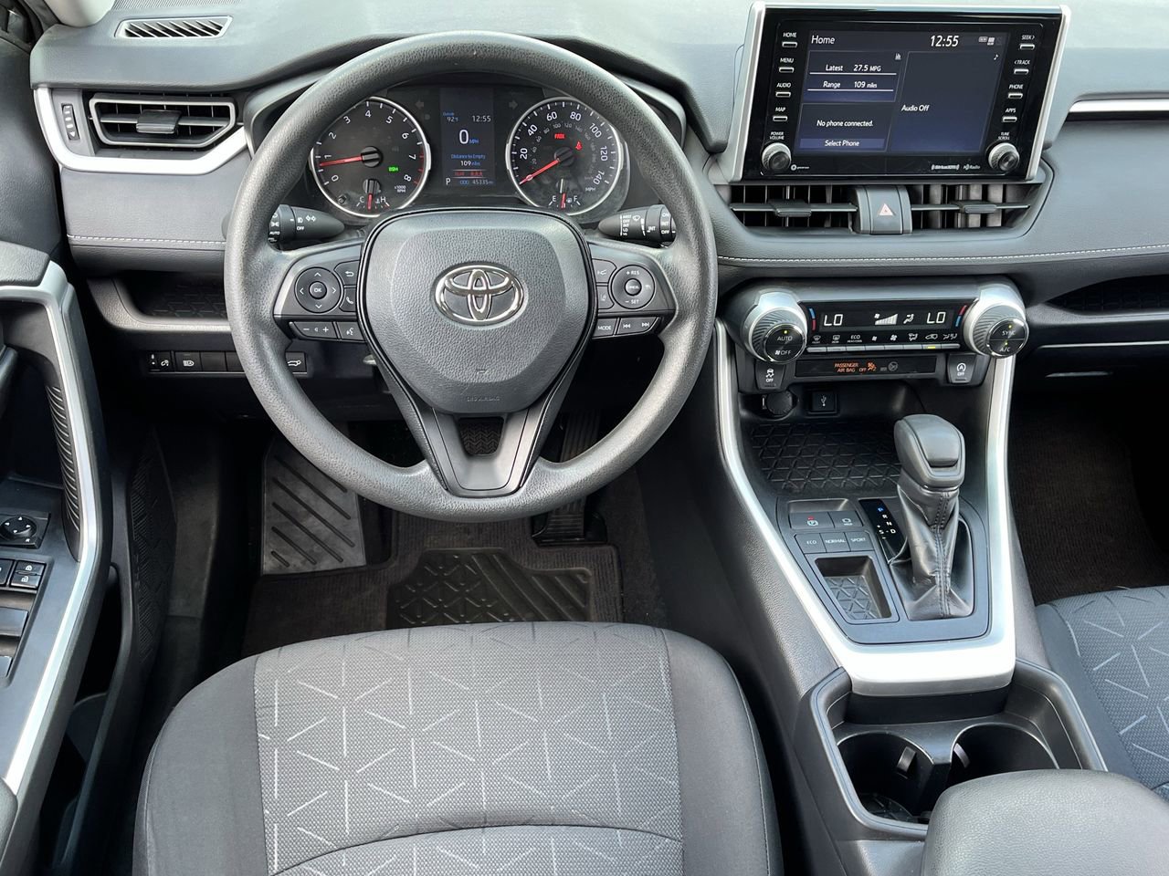 Used 2020 Toyota RAV4 XLE w/ Convenience Package FWD image 10