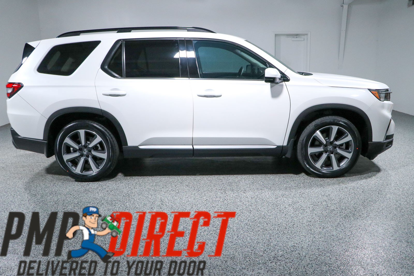 Used 2025 Honda Pilot Touring image 6