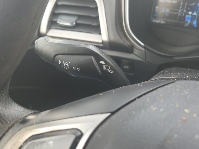 Used 2020 Ford Fusion SE image 35