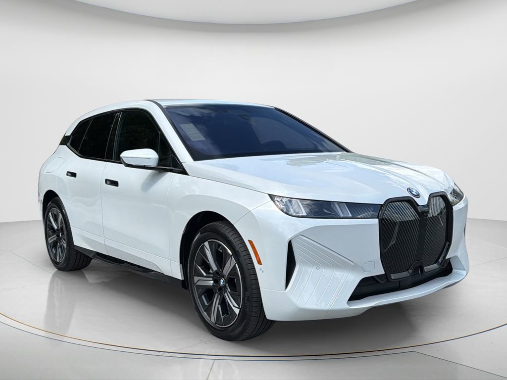 New 2026 BMW iX xDrive45 image 5
