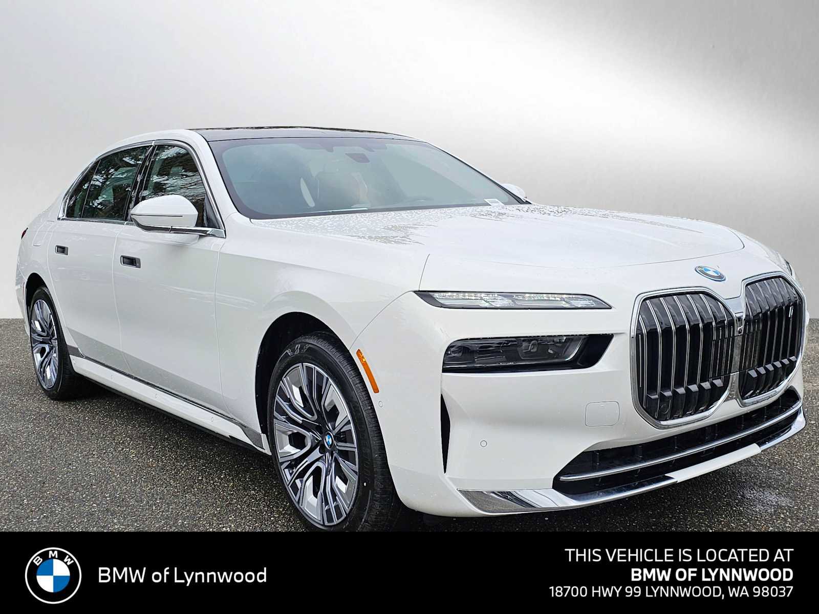 Used 2025 BMW i7 xDrive60 w/ Executive Package image 1