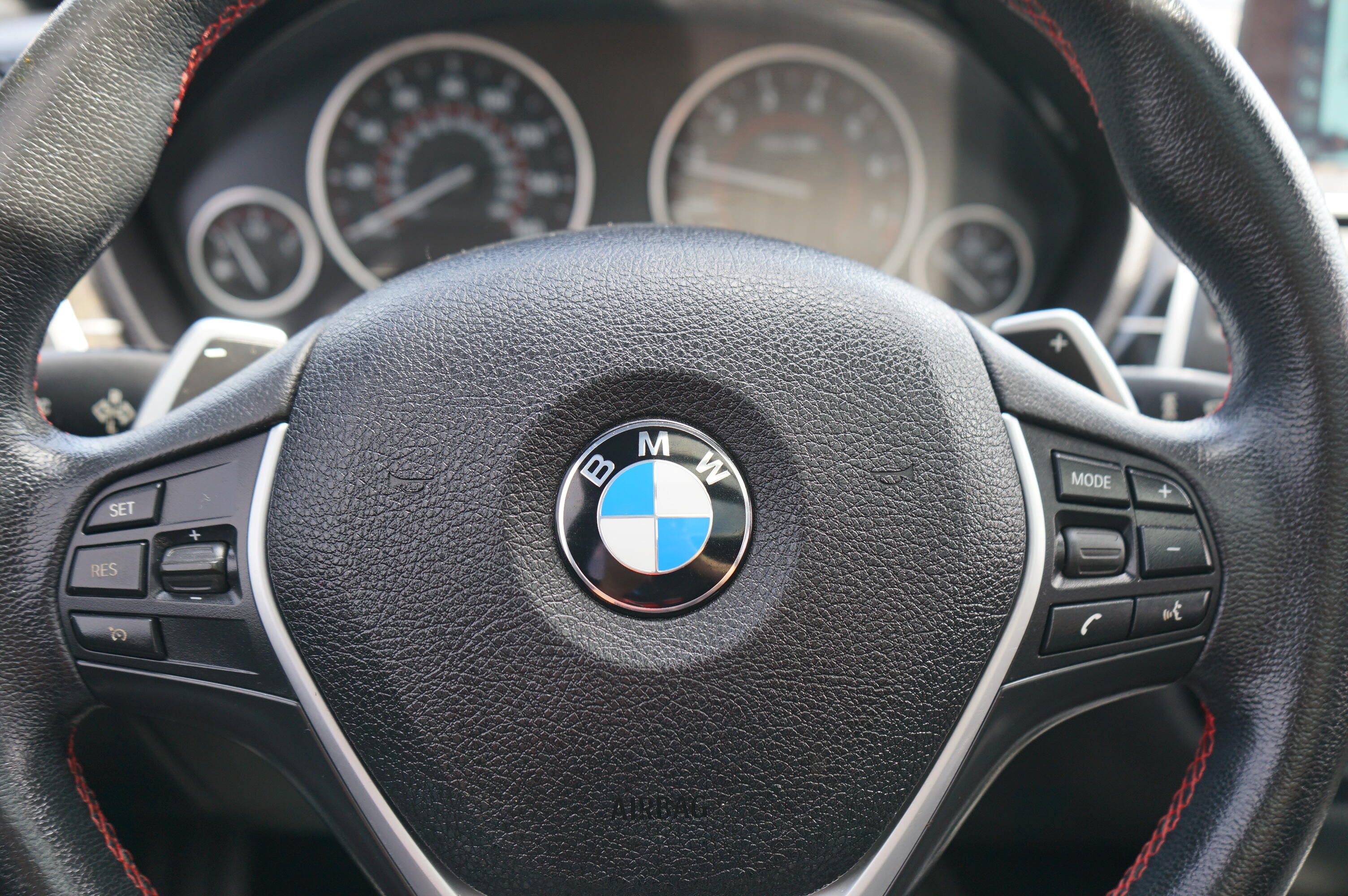 Used 2017 BMW 330i xDrive Wagon AWD/4WD image 26