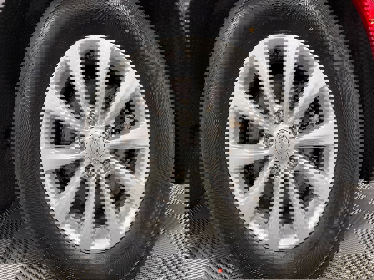 Used 2018 Chrysler Pacifica Touring-L image 30