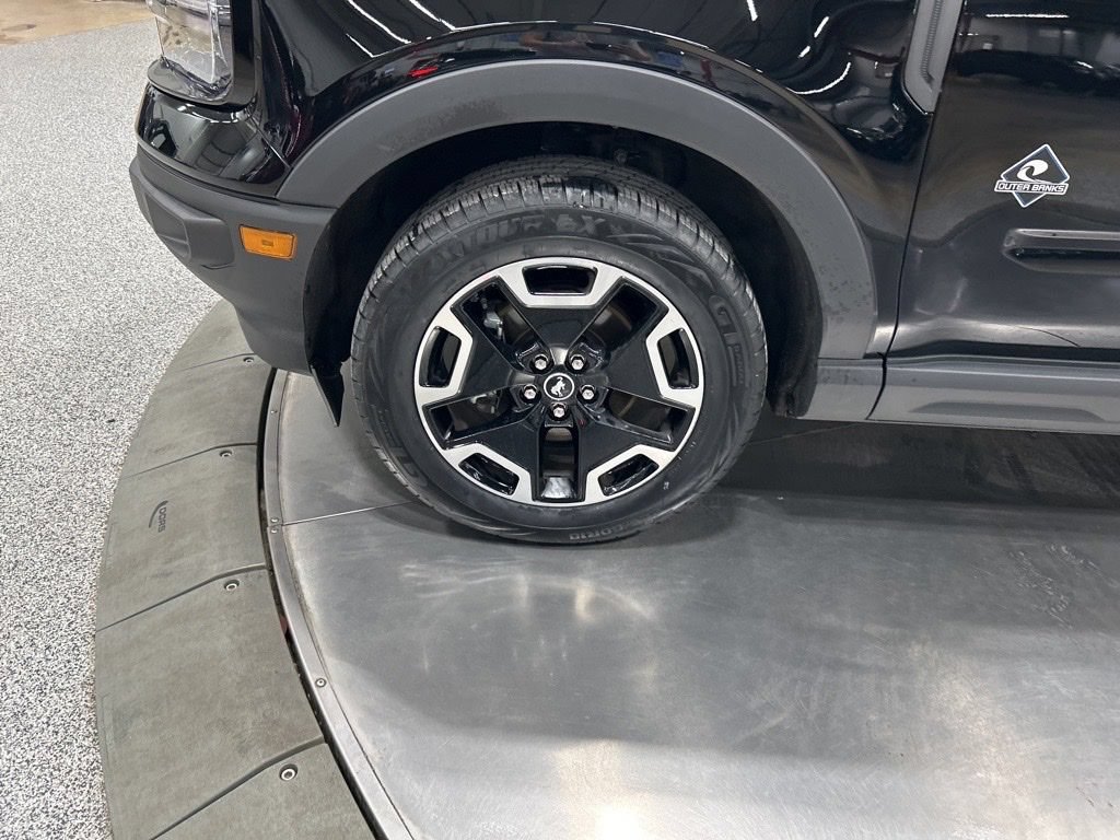 Certified 2023 Ford Bronco Sport Outer Banks w/ Tech Package AWD/4WD image 28