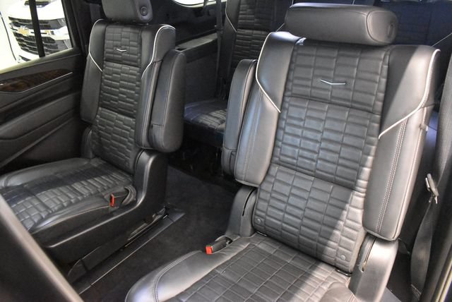 Used 2023 Cadillac Escalade ESV Sport Platinum AWD/4WD image 7