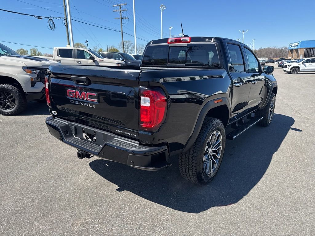 New 2026 GMC Canyon Denali image 5