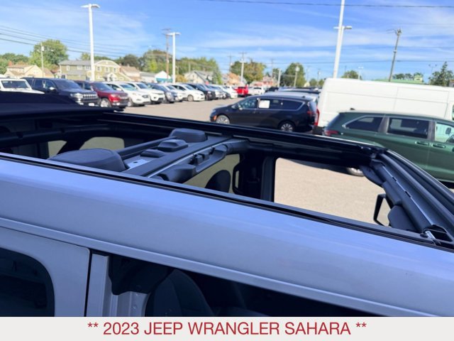 Certified 2023 Jeep Wrangler Unlimited Sahara w/ LED Lighting Group AWD/4WD image 11