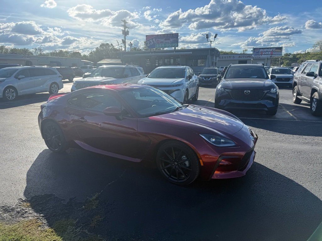 Used 2023 Toyota GR86 Premium image 3