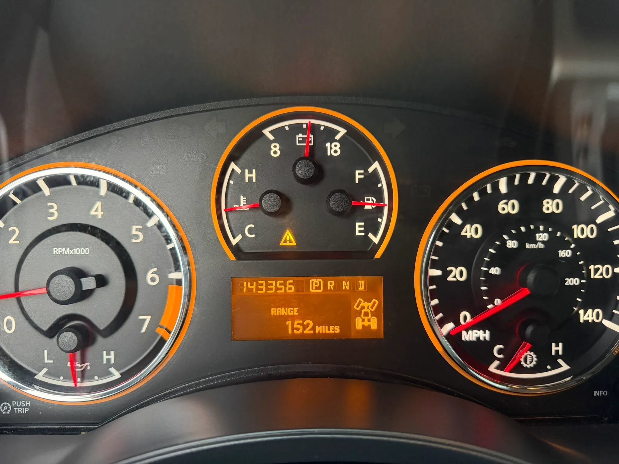 Used 2013 Nissan Armada Platinum AWD/4WD image 21