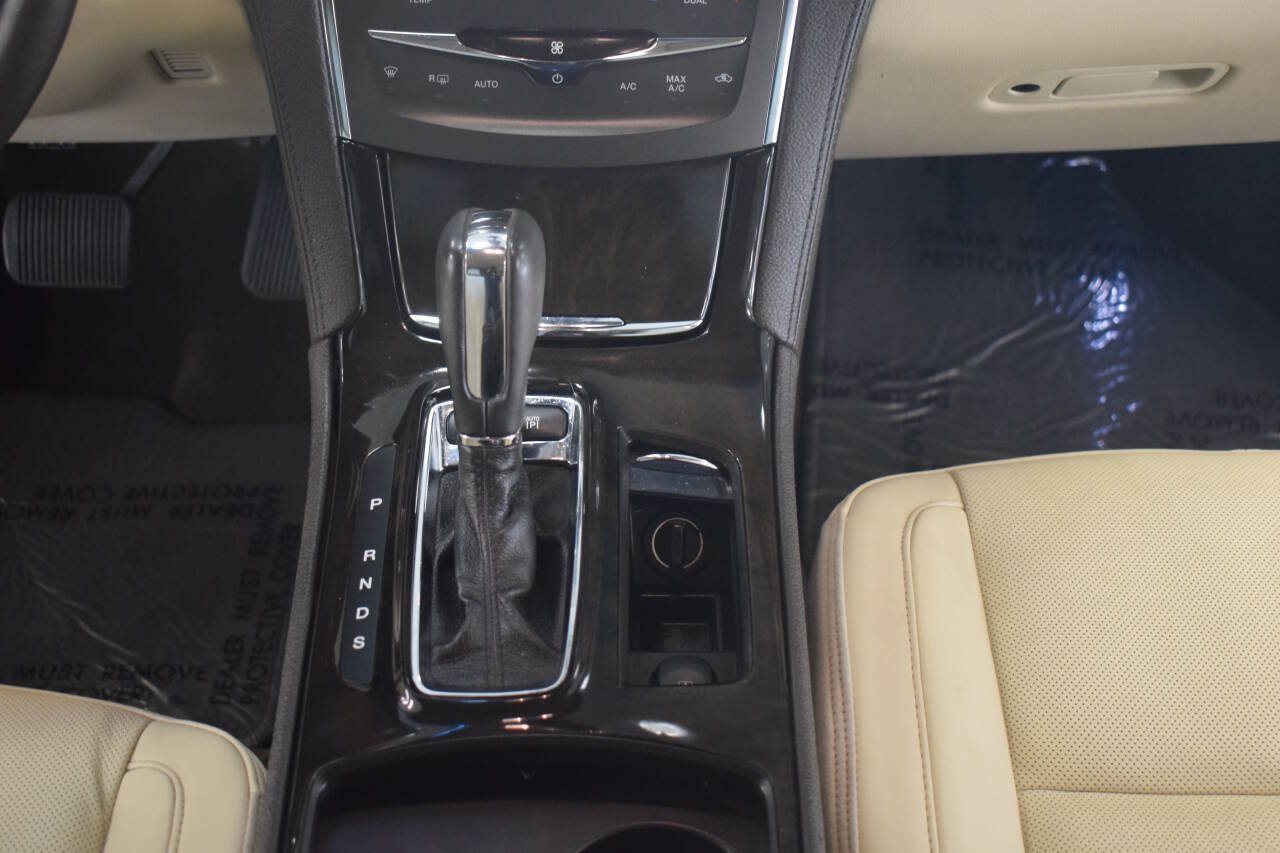 Used 2013 Lincoln MKS AWD image 45