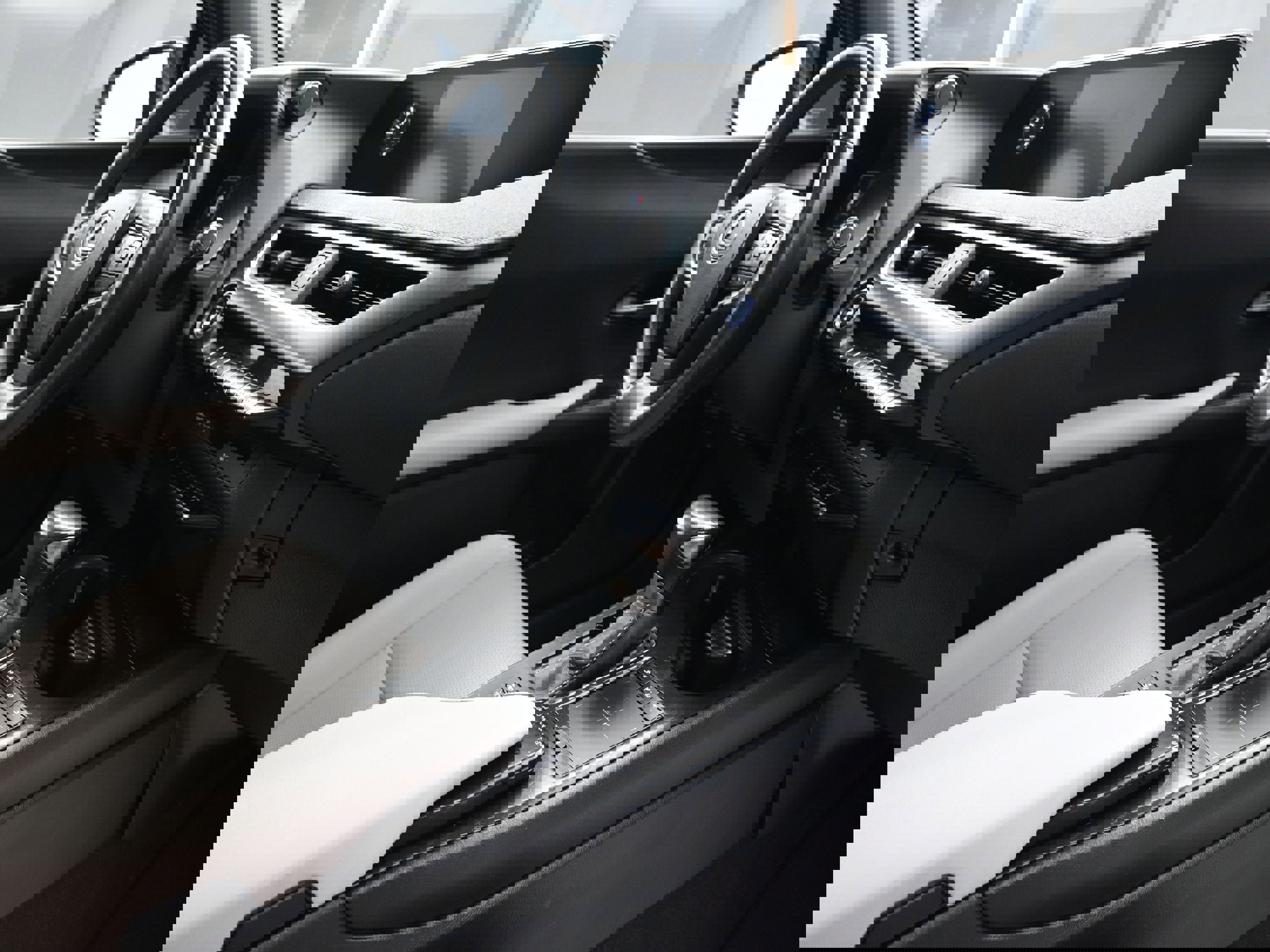 Used 2021 Lexus UX 250h w/ Premium Package image 30