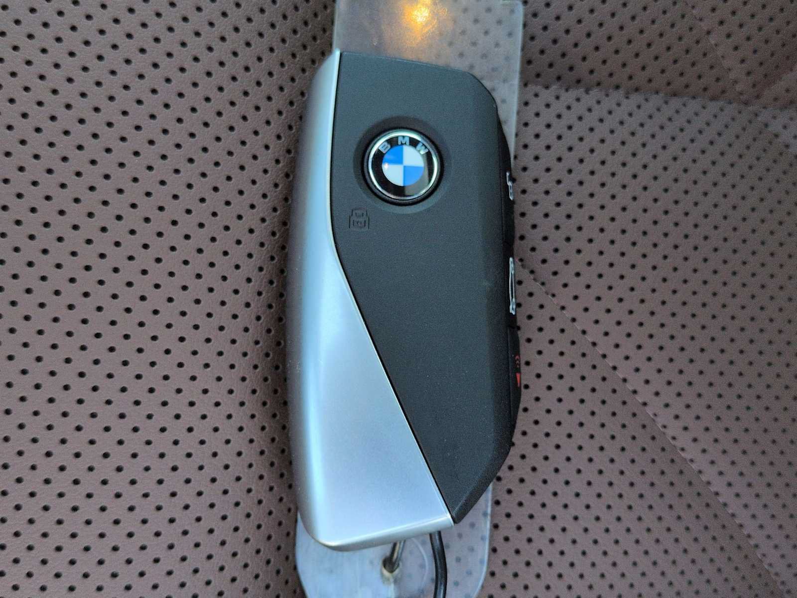 Used 2026 BMW X5 xDrive50e AWD/4WD image 36