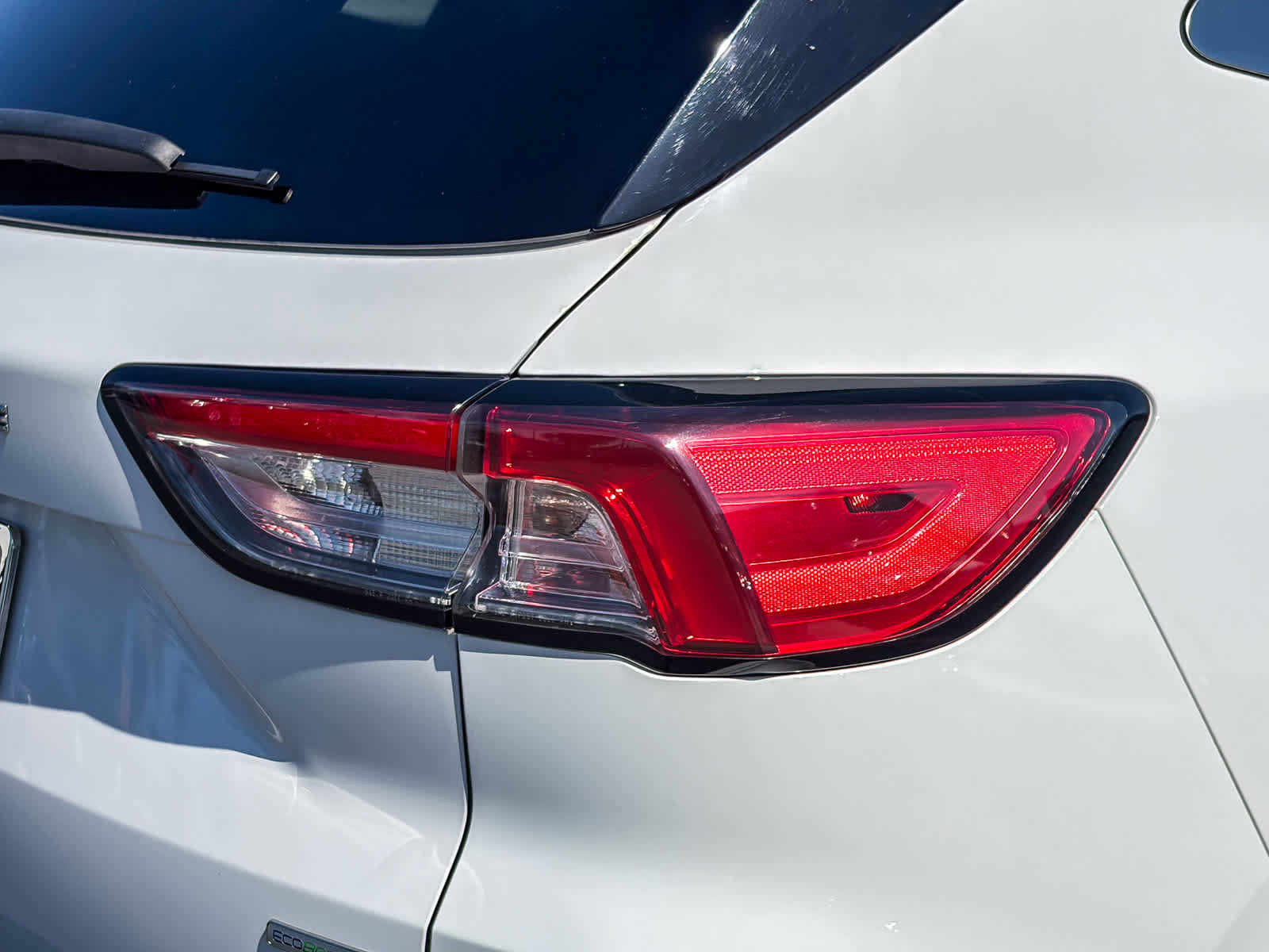 Used 2020 Ford Escape SE image 8