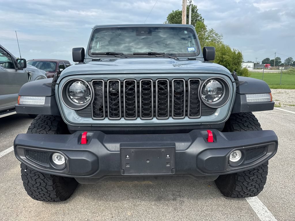 Used 2025 Jeep Wrangler Unlimited Rubicon AWD/4WD video 2
