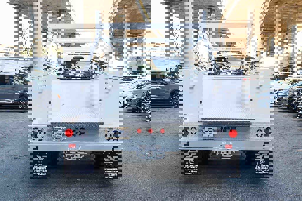 New 2026 Ford F350 XL w/ XL Chrome Package image 33