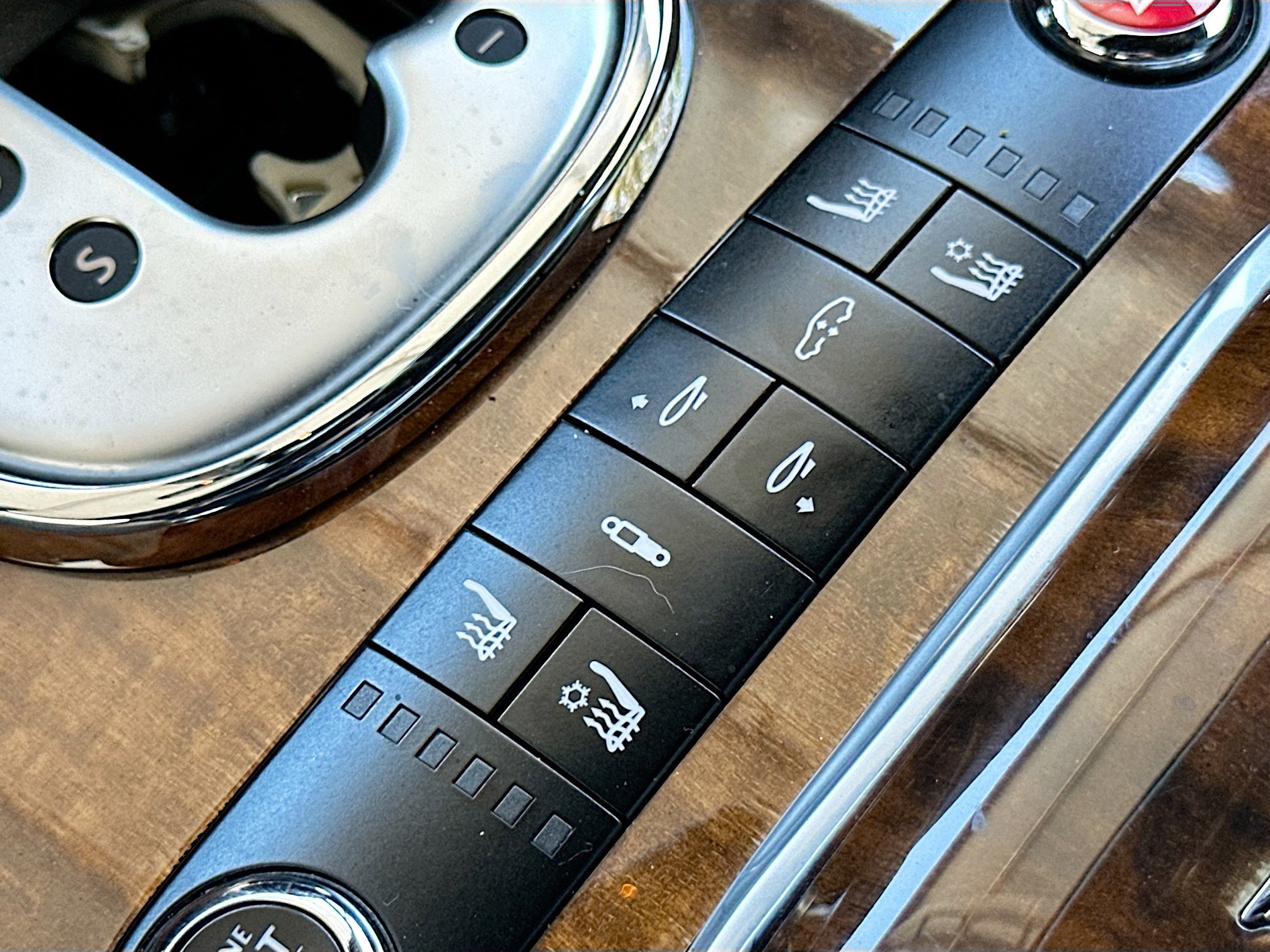 Used 2015 Bentley Continental GT image 20