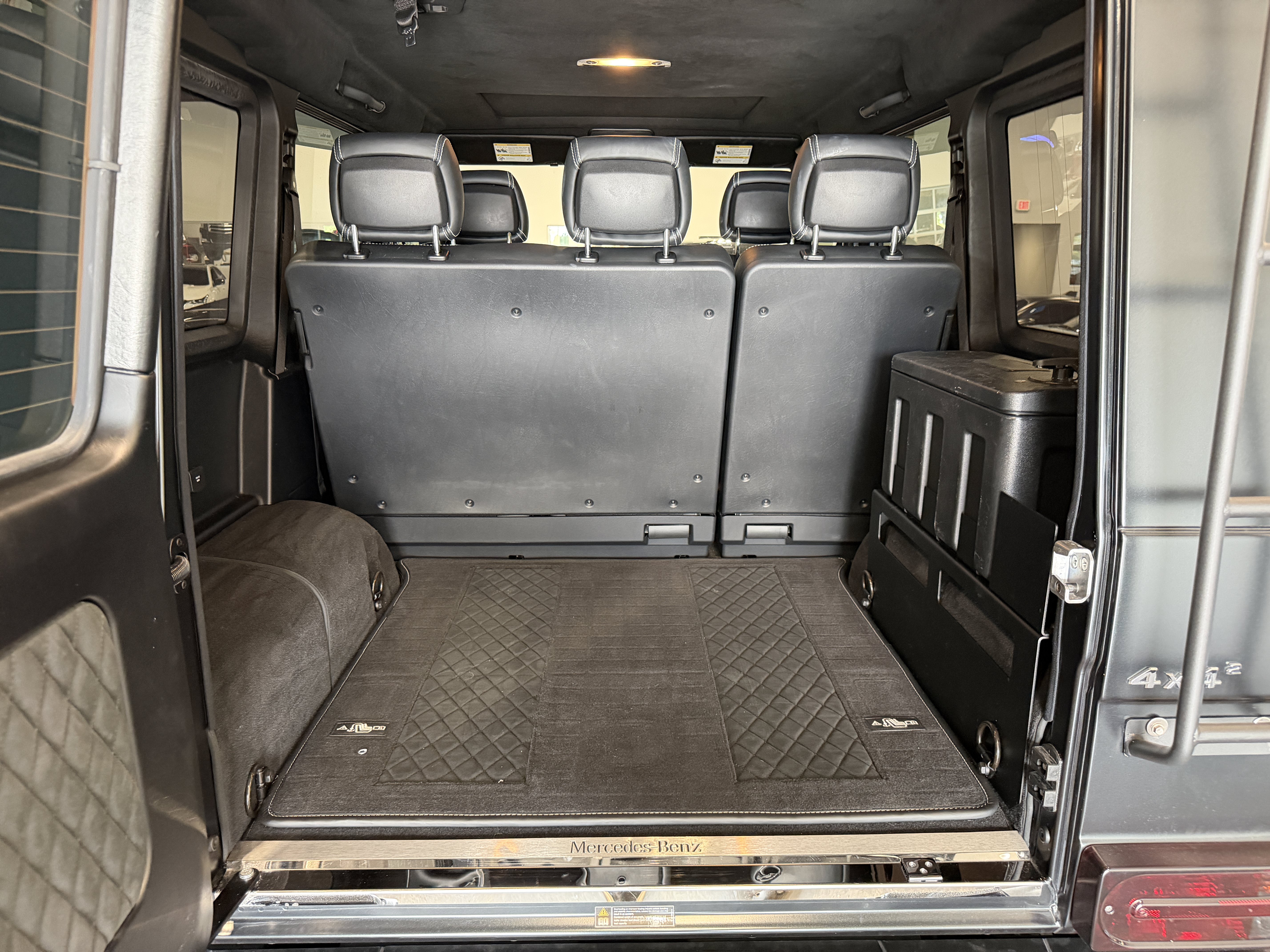 Used 2018 Mercedes-Benz G 550 Squared image 16