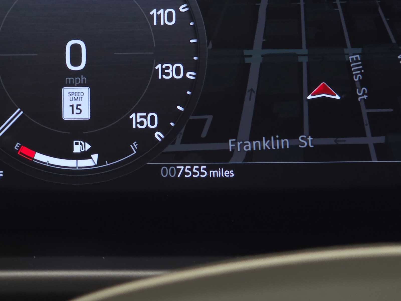 Used 2025 Land Rover Defender 90 X-Dynamic SE image 22