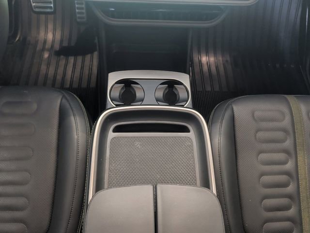 Used 2024 Rivian R1S Adventure image 11