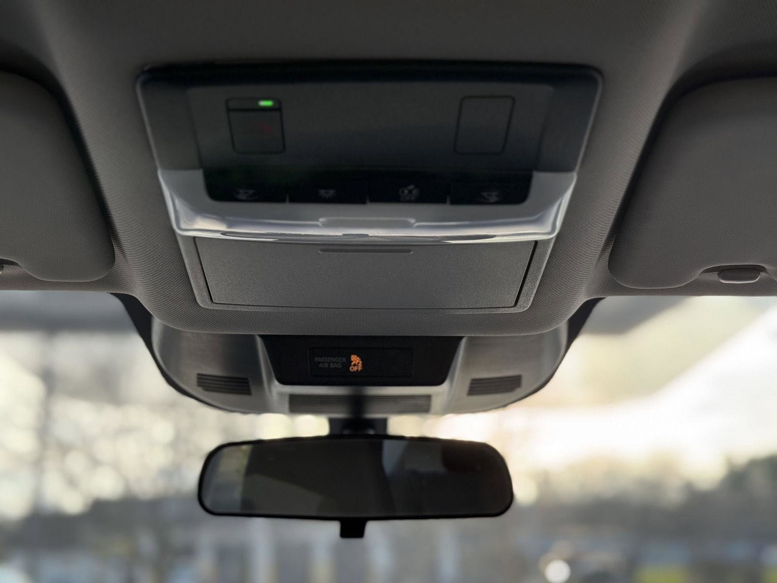 Used 2023 Nissan Rogue SV image 21