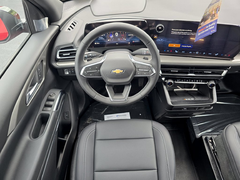 Used 2026 Chevrolet Traverse LT FWD image 23