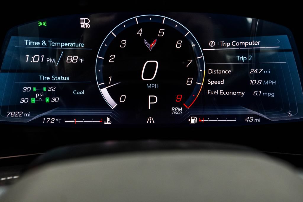 Used 2024 Chevrolet Corvette Z06 RWD image 32