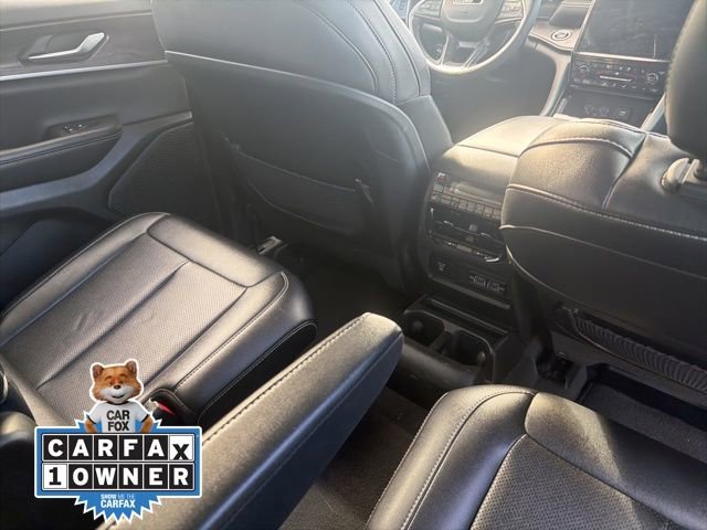 Used 2023 Jeep Grand Cherokee L Limited w/ Luxury Tech Group II image 18