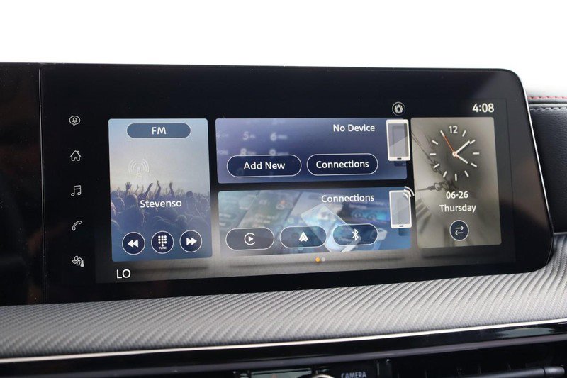 New 2025 Nissan Kicks SR image 13