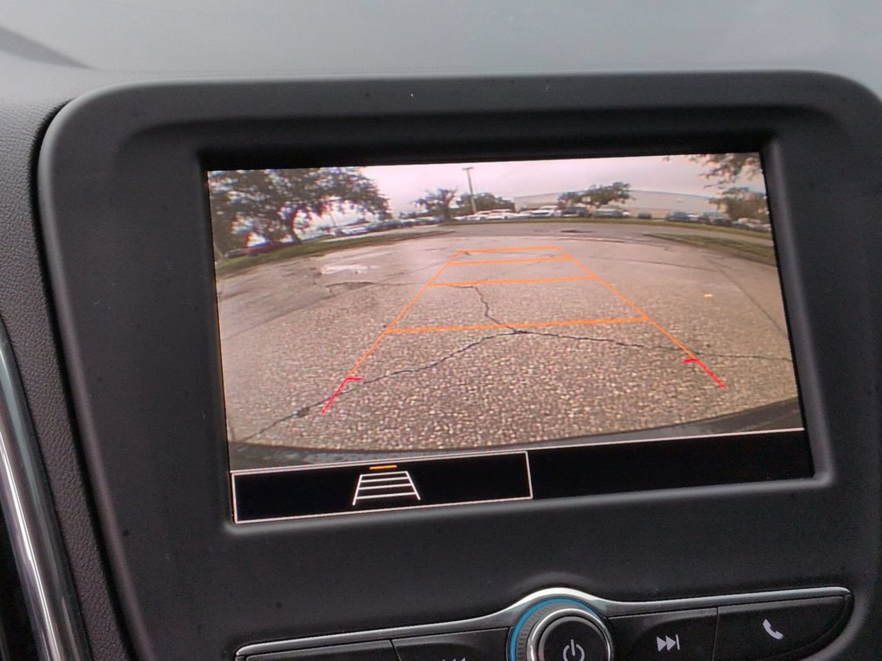 Used 2023 Chevrolet Equinox LT FWD image 25