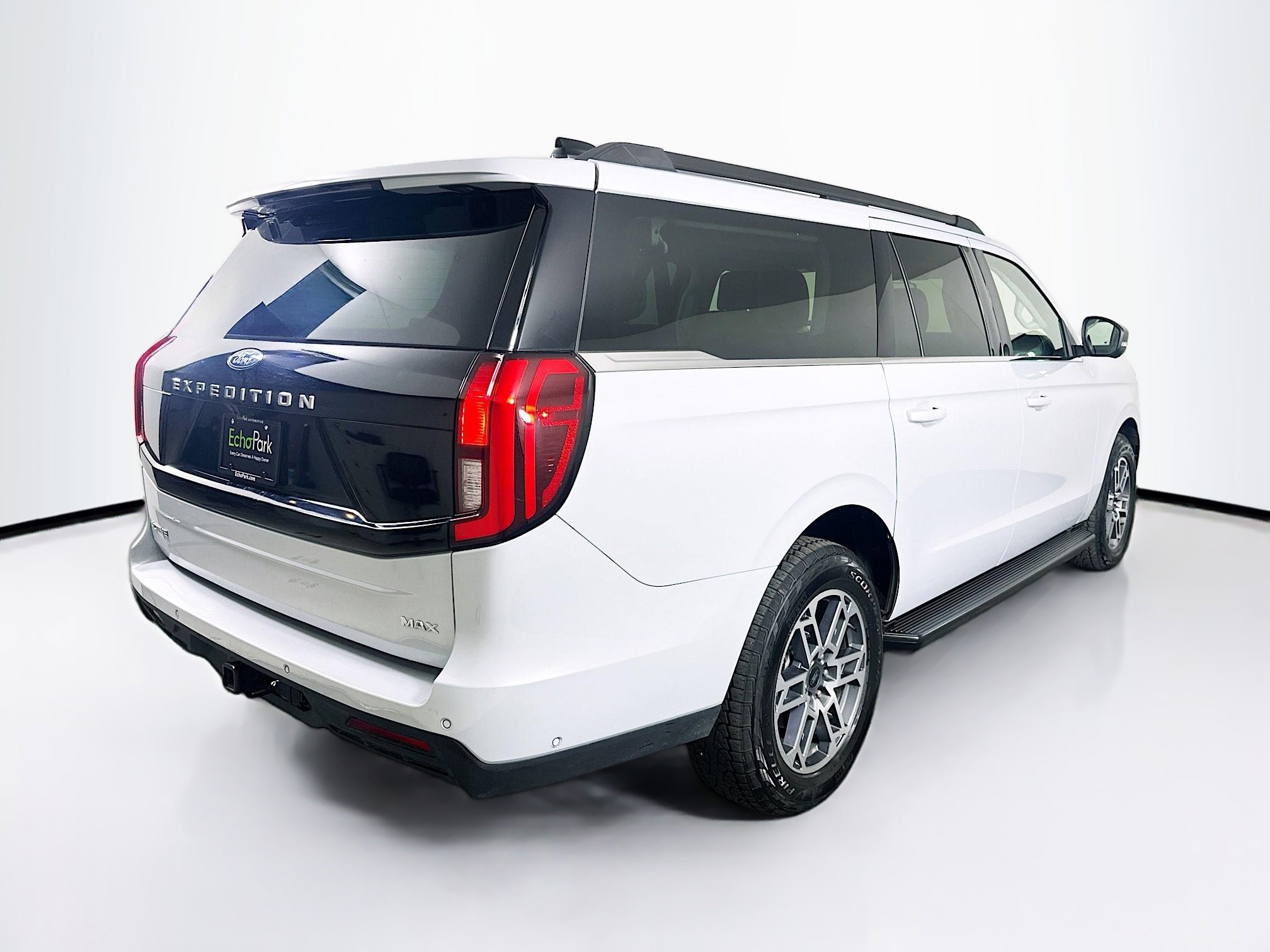 Used 2025 Ford Expedition Max Active image 9