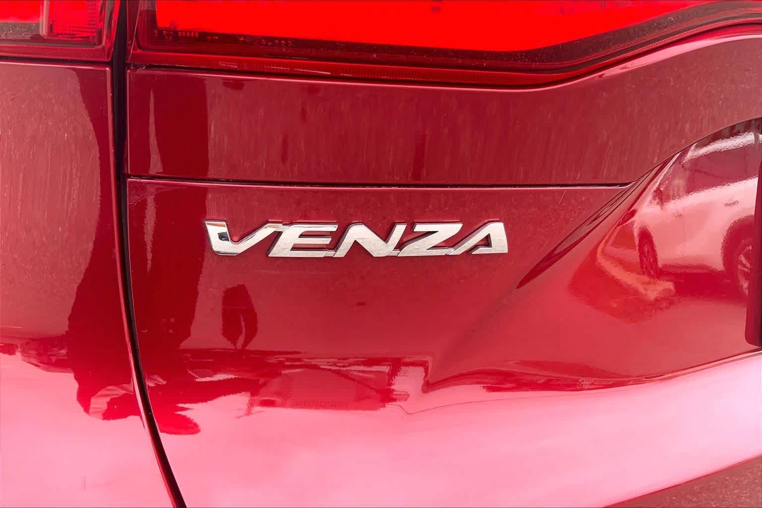 Used 2021 Toyota Venza XLE w/ Softex Package AWD/4WD image 32