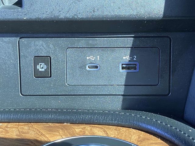 Used 2021 Nissan Armada SL w/ Captain's Chairs Package image 34