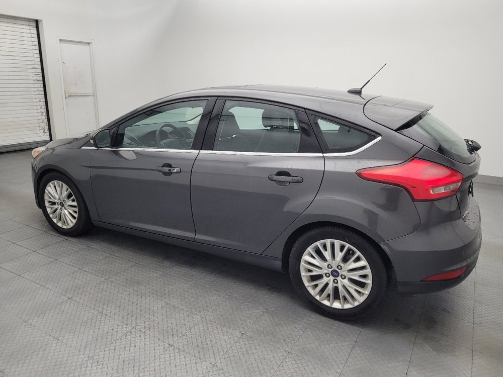 Used 2018 Ford Focus Titanium w/ Titanium Technology Package FWD image 3