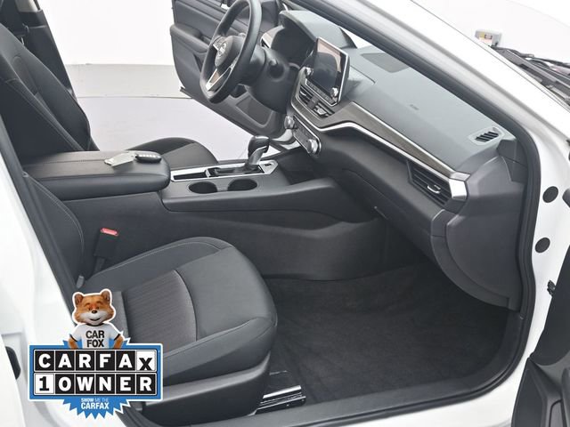 Used 2025 Nissan Altima 2.5 SV image 17