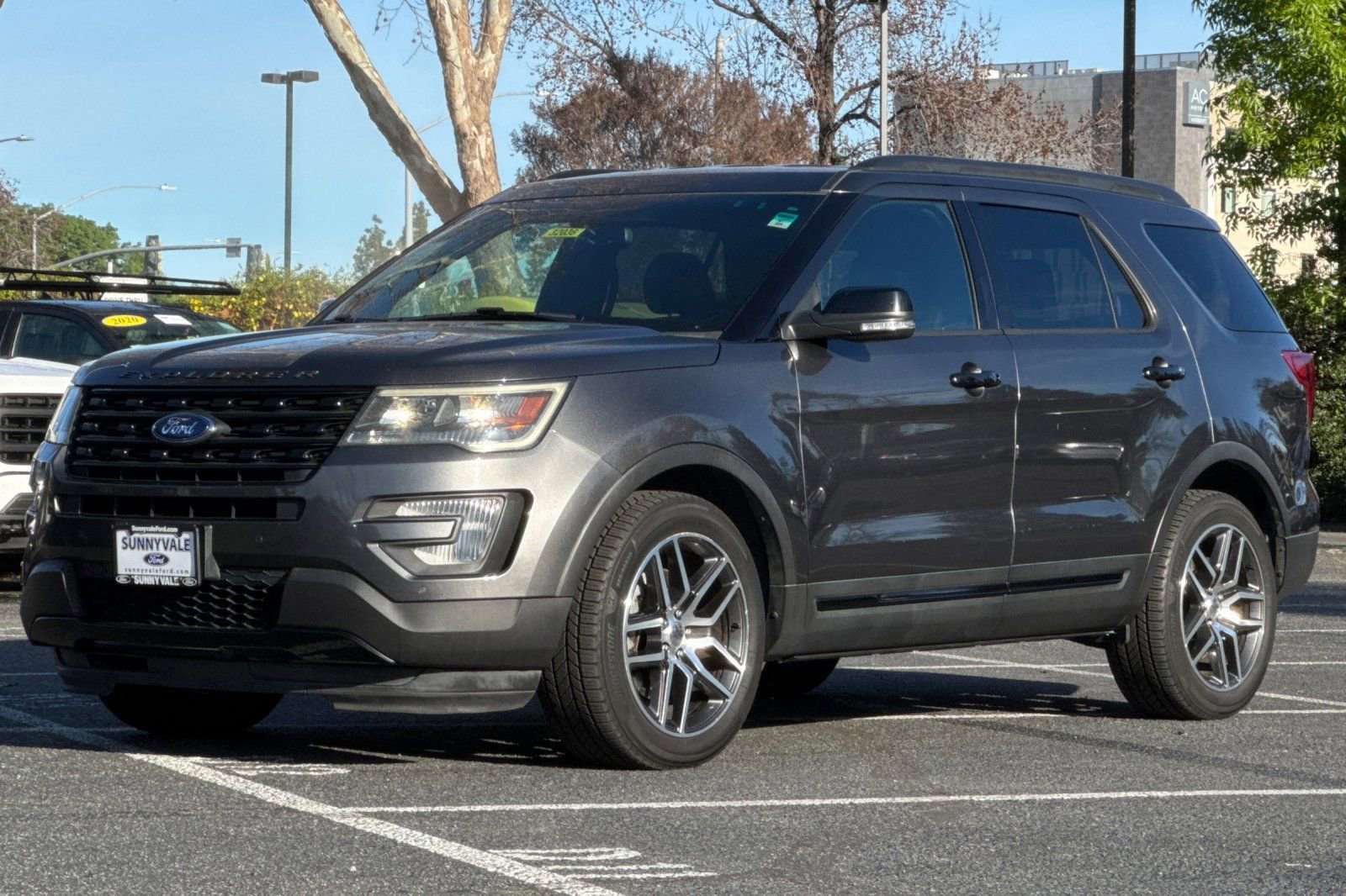 Used 2017 Ford Explorer Sport image 8