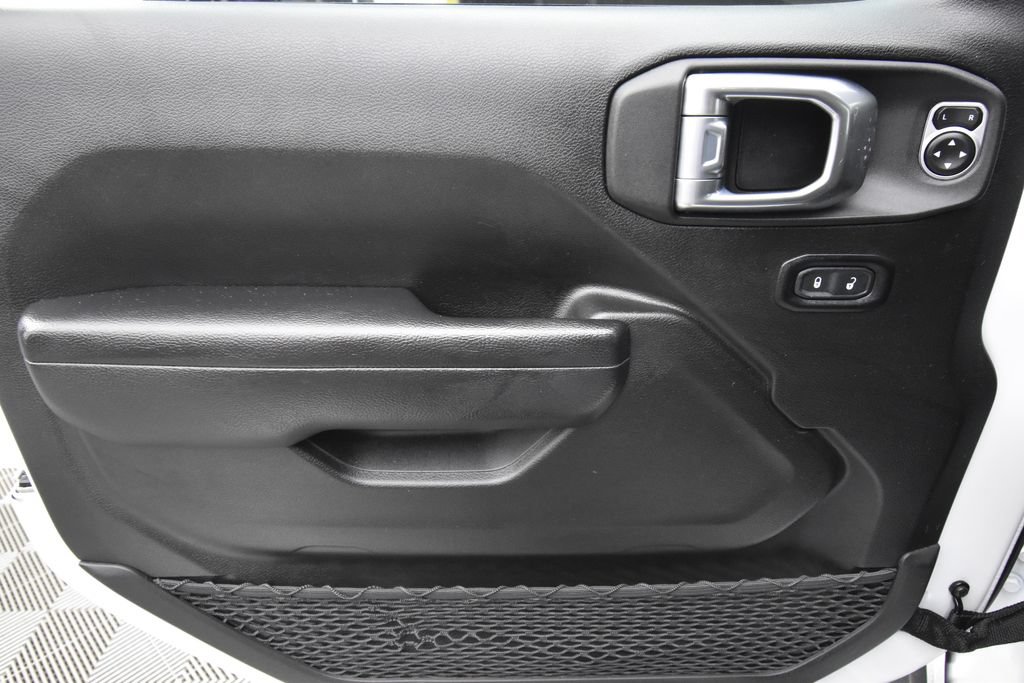 Used 2024 Jeep Wrangler Sport AWD/4WD image 28
