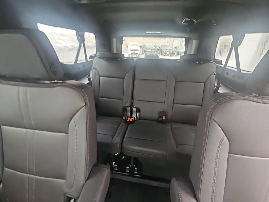 New 2026 Chevrolet Suburban High Country image 22