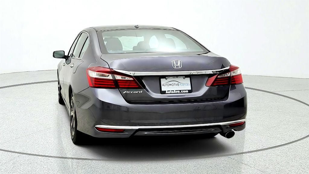 Used 2017 Honda Accord EX-L image 6