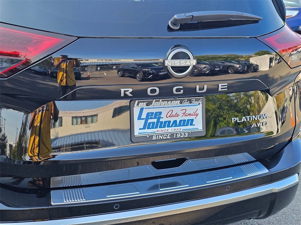 New 2026 Nissan Rogue Platinum image 24
