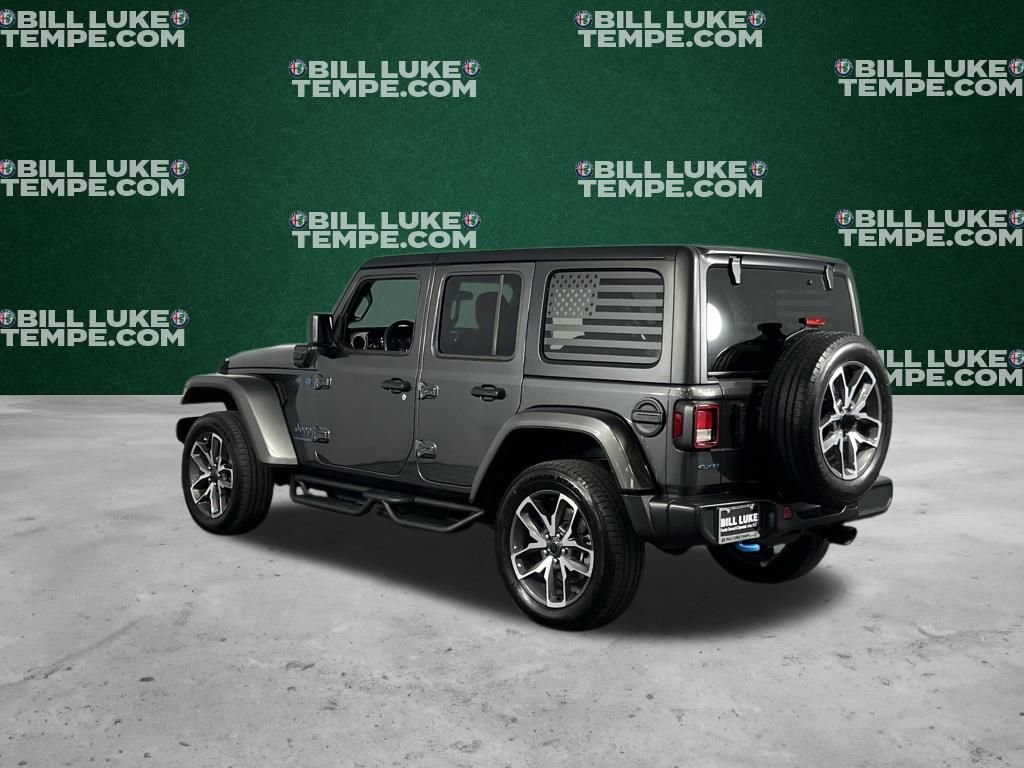 Used 2024 Jeep Wrangler Unlimited image 9