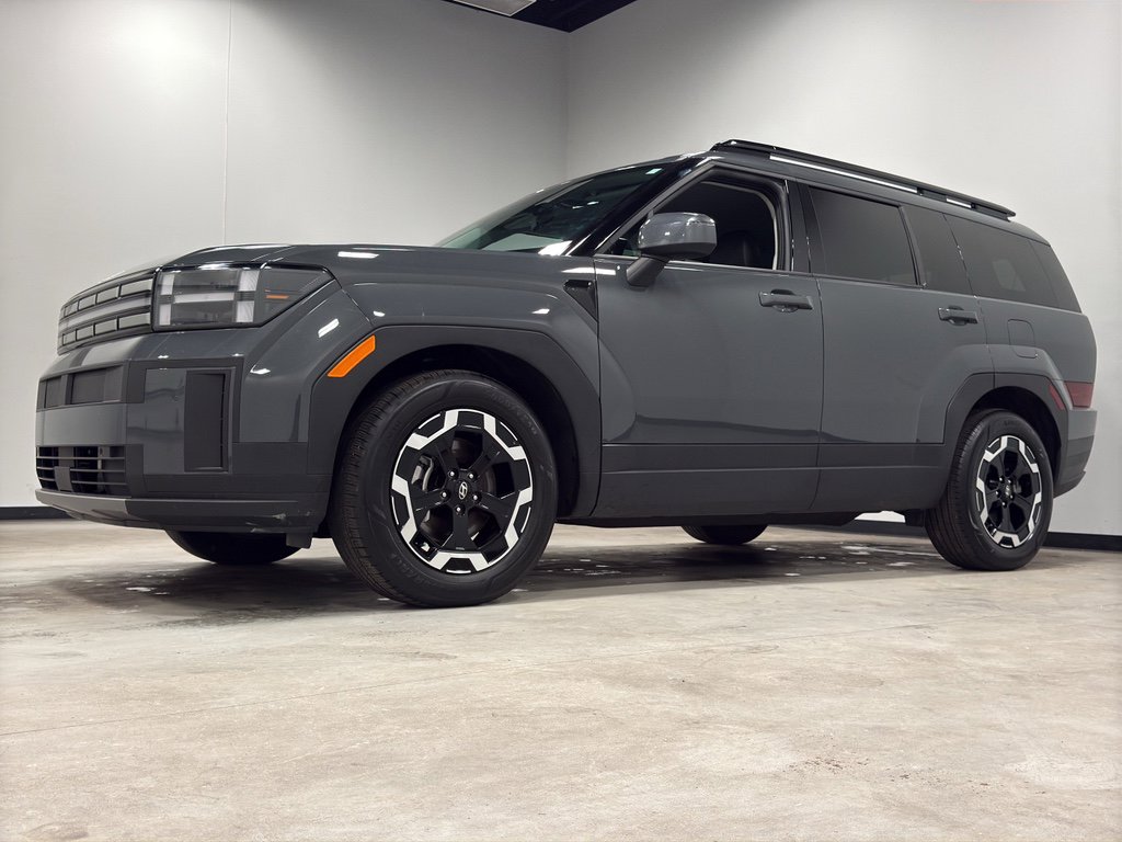 Used 2025 Hyundai Santa Fe SEL image 4