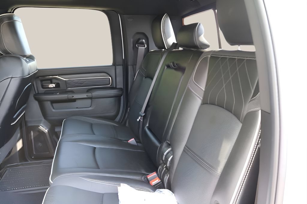 Used 2026 RAM 3500 Limited AWD/4WD image 17